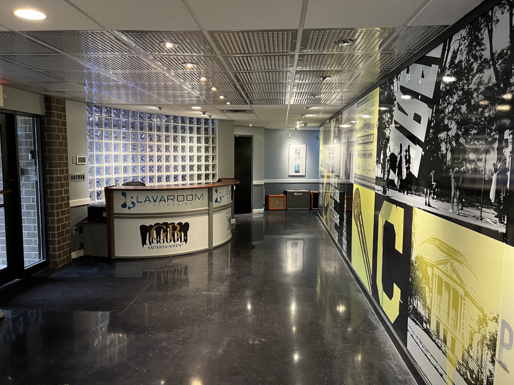 Lobby-1064x768